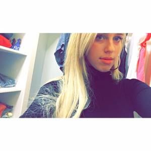 Meet your Posher, Nicole